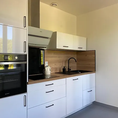 T4 Et Parking A 3km Du Futuroscope *