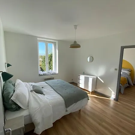 T4 Et Parking A 3km Du Futuroscope * Jaunay-Clan