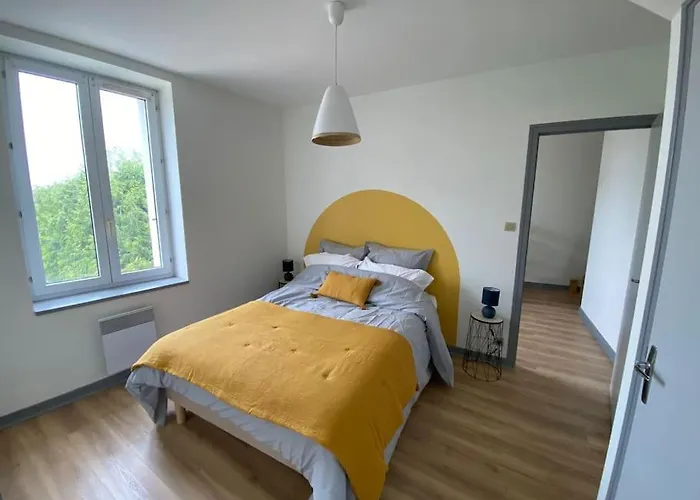 T4 Et Parking A 3km Du Futuroscope * Jaunay-Clan