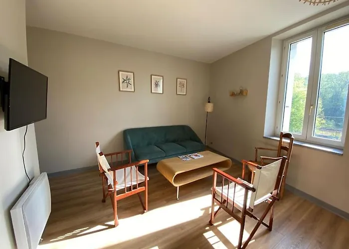 T4 Et Parking A 3km Du Futuroscope * Jaunay-Clan